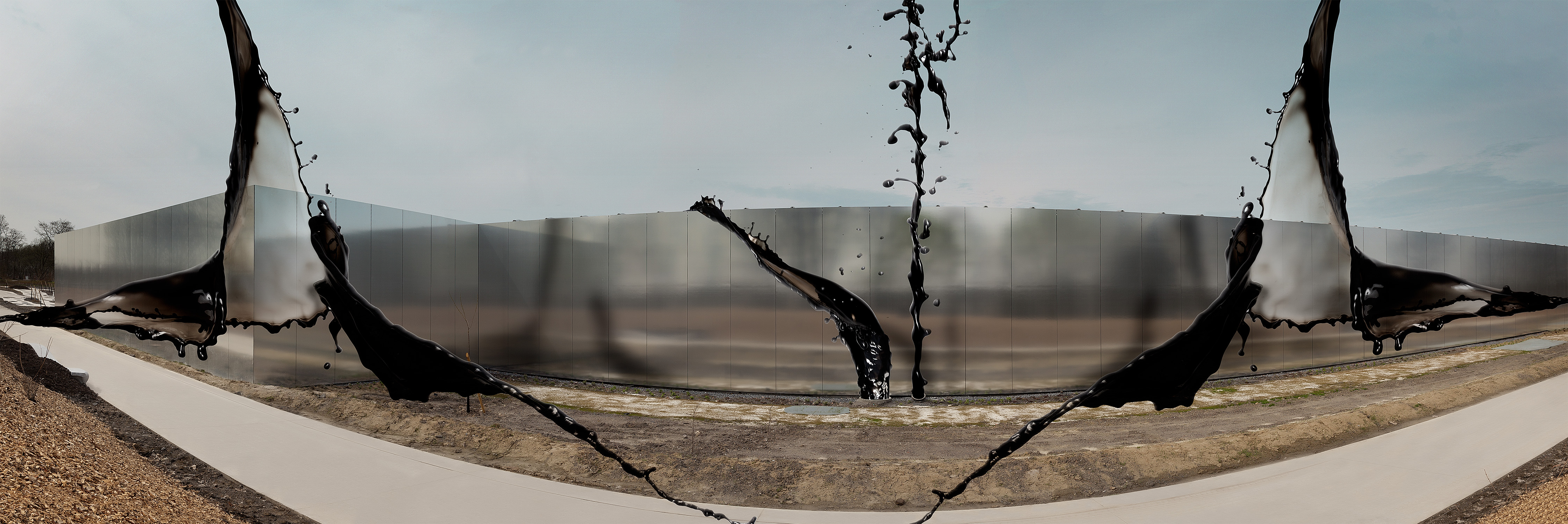 il grido s’infrange contro le mura / percorre labirinti sotterranei di città dolenti / e memorabili abbracci di petrolio nei deserti-50cm x 150cm – PRINT ON FINEART BARYTA HAHNEMÜHLE / DIBOND-©2013 – Edition of 5